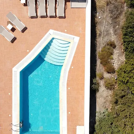 Stamos Villa *